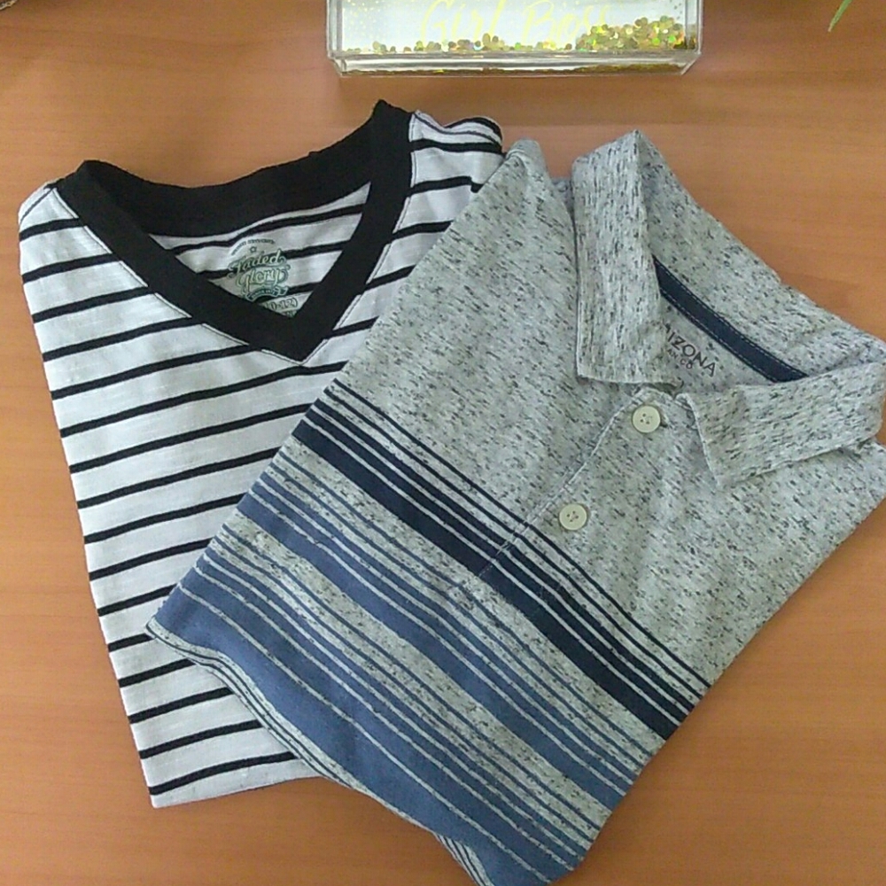 2 for 1 boys T-shirts great condition both size L